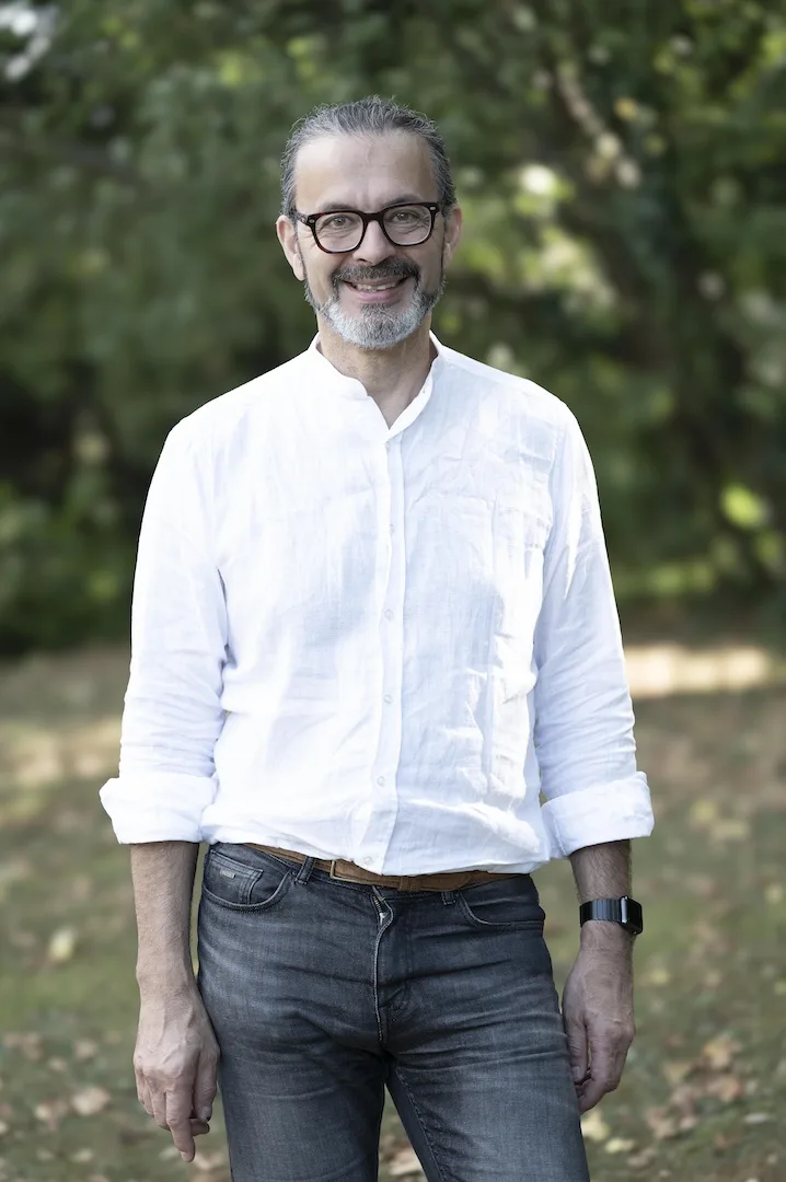 Profile simon 1080 718